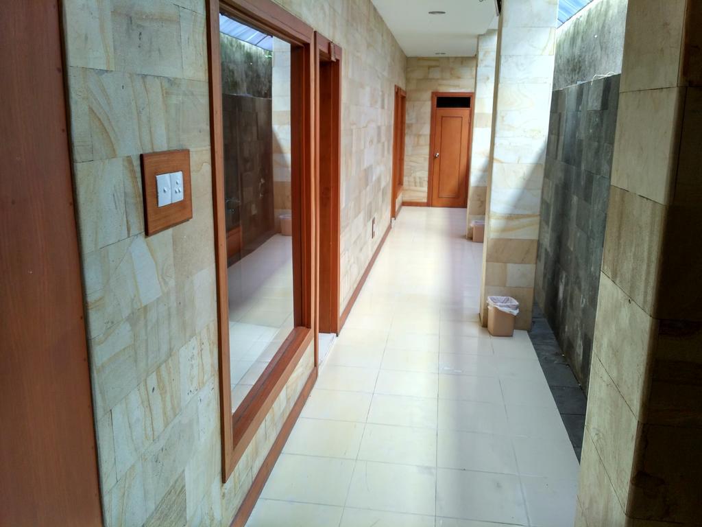 Paradiso Beach Inn Кута Екстериор снимка